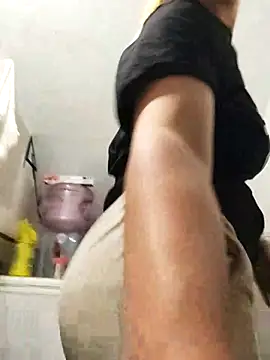 Snapshot of ayebran chatting on October 21, 2025, 9:58 pm ayebran online show from October 21, 2025, 9:58 pm