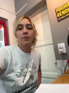 Snapshot of ayebran chatting on November 26, 2025, 9:48 pm ayebran online show from November 26, 2025, 9:48 pm