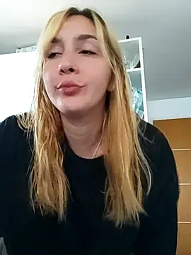 Snapshot of ayebran chatting on October 19, 2025, 7:16 pm ayebran online show from October 19, 2025, 7:16 pm