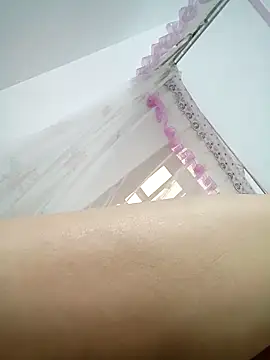 Snapshot of Buny_vera chatting on October 13, 2025, 12:01 am Buny vera online show from October 13, 2025, 12:01 am