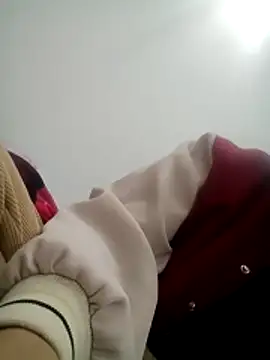 Snapshot of Buny_vera chatting on February 8, 2026, 12:52 am Buny vera online show from February 8, 2026, 12:52 am