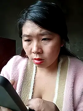 quynhkoolbae online show from May 11, 2026, 1:18 am