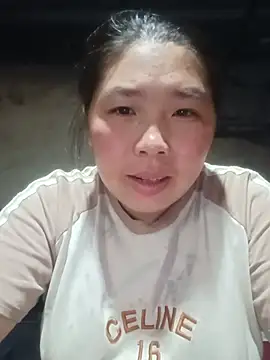 Snapshot of quynhkoolbae chatting on July 2, 2026, 5:35 am quynhkoolbae online show from July 2, 2026, 5:35 am