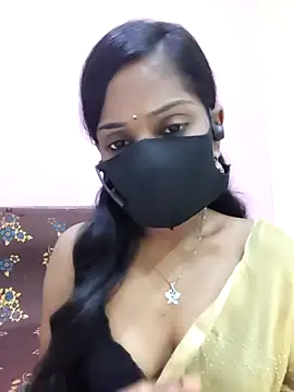 mounika26 online show from September 21, 2025, 4:56 pm