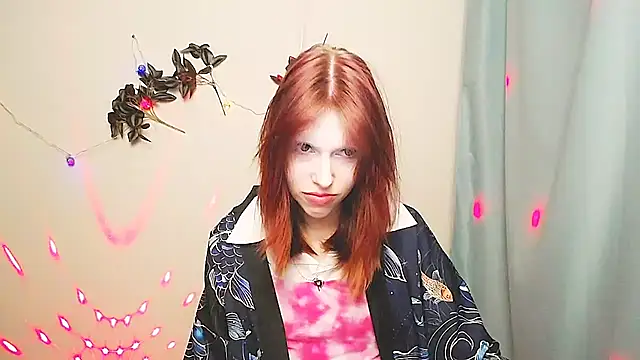 Snapshot of GuessMe___ chatting on June 21, 2026, 9:42 pm GuessMe online show from June 21, 2026, 9:42 pm