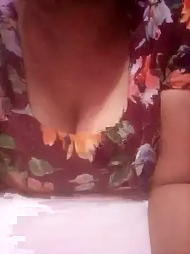 Snapshot of TINASONI chatting on August 2, 2026, 2:43 am TINASONI online show from August 2, 2026, 2:43 am