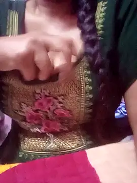 TINASONI online show from May 6, 2026, 1:31 am