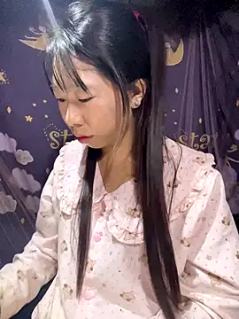 mayly lucky online show from October 4, 2025, 1:29 am