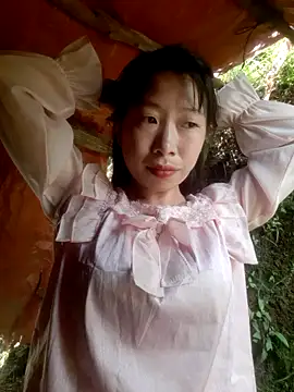mayly lucky online show from September 21, 2025, 4:06 am