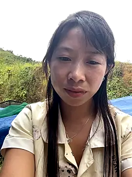 mayly lucky online show from September 24, 2025, 2:29 am