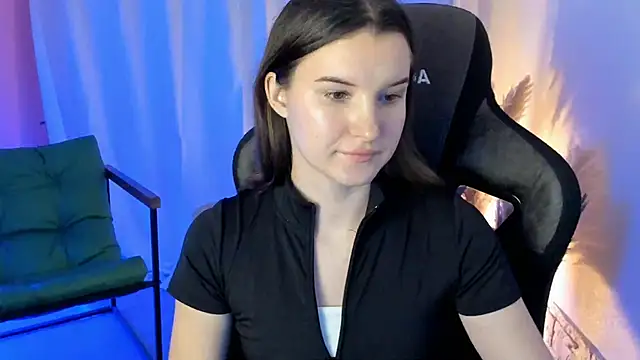 AgataWillis online show from October 28, 2025, 8:46 am