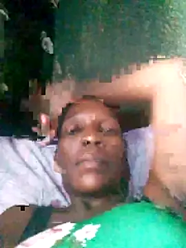 londie2 online show from February 9, 2026, 2:59 pm