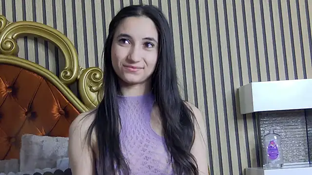 CarolinaBlair online show from April 23, 2026, 4:52 am