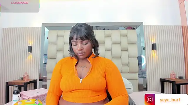nahomye teylor online show from September 27, 2025, 3:23 am