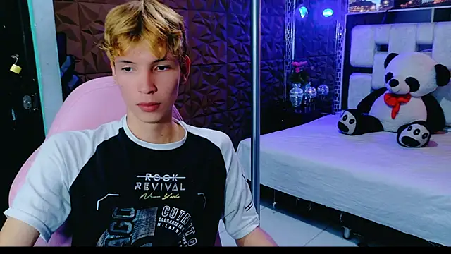 Snapshot of park_jimin1 chatting on October 14, 2025, 2:39 pm park jimin1 online show from October 14, 2025, 2:39 pm