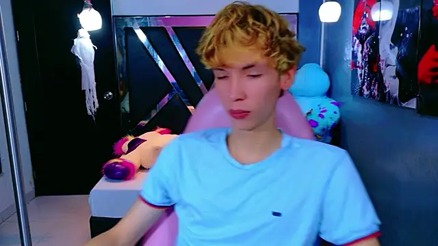 Snapshot of park_jimin1 chatting on November 5, 2025, 12:08 pm park jimin1 online show from November 5, 2025, 12:08 pm