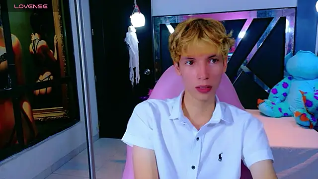 Snapshot of park_jimin1 chatting on November 2, 2025, 12:54 pm park jimin1 online show from November 2, 2025, 12:54 pm