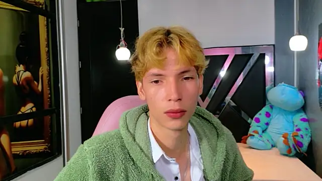 Snapshot of park_jimin1 chatting on October 8, 2025, 12:07 pm park jimin1 online show from October 8, 2025, 12:07 pm