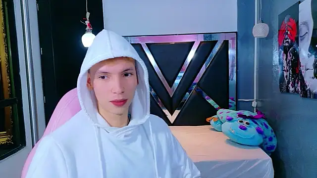 Snapshot of park_jimin1 chatting on November 14, 2025, 12:20 pm park jimin1 online show from November 14, 2025, 12:20 pm