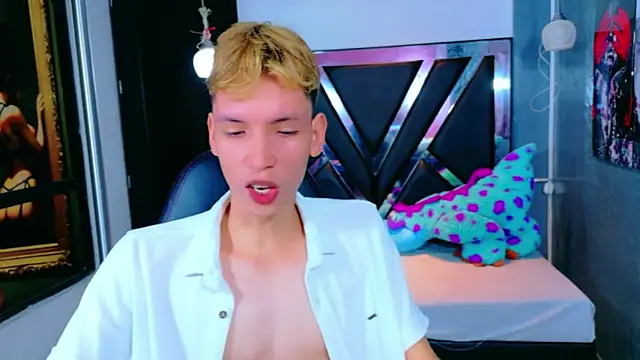 Snapshot of park_jimin1 chatting on November 20, 2025, 12:28 pm park jimin1 online show from November 20, 2025, 12:28 pm