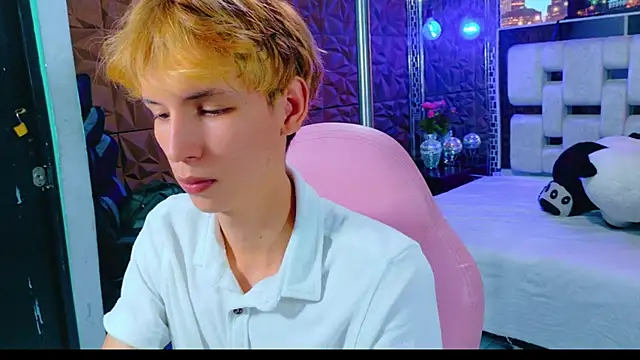 Snapshot of park_jimin1 chatting on October 15, 2025, 2:36 pm park jimin1 online show from October 15, 2025, 2:36 pm