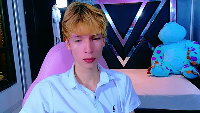 Snapshot of park_jimin1 chatting on November 11, 2025, 12:22 pm park jimin1 online show from November 11, 2025, 12:22 pm