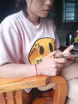 Snapshot of linda_bae00 chatting on July 2, 2026, 12:55 am linda bae00 online show from July 2, 2026, 12:55 am