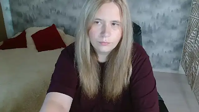 Snapshot of AdelinaLawson chatting on August 4, 2026, 6:18 am AdelinaLawson online show from August 4, 2026, 6:18 am