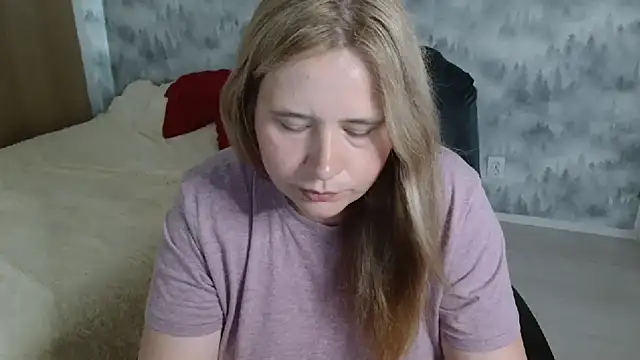 Snapshot of AdelinaLawson chatting on July 28, 2026, 11:28 am AdelinaLawson online show from July 28, 2026, 11:28 am