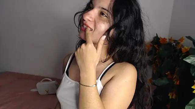   abrill   online show from November 26, 2025, 3:28 am