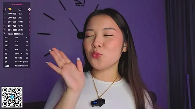 Snapshot of AlberthaEscue chatting on October 26, 2025, 4:13 am AlberthaEscue online show from October 26, 2025, 4:13 am