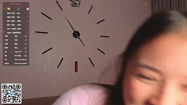 Snapshot of AlberthaEscue chatting on October 25, 2025, 4:11 am AlberthaEscue online show from October 25, 2025, 4:11 am