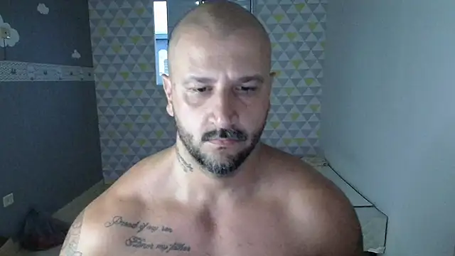 Snapshot of JeanCafa chatting on April 11, 2026, 9:07 pm JeanCafa online show from April 11, 2026, 9:07 pm
