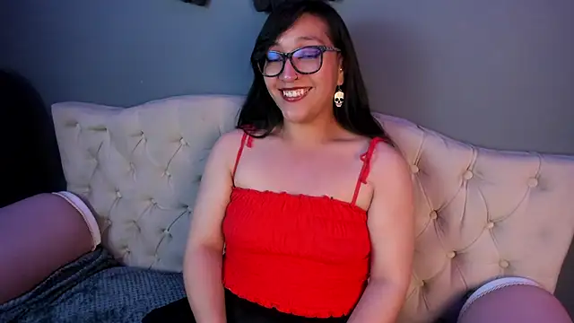 Skye bluee  online show from September 30, 2025, 3:23 am