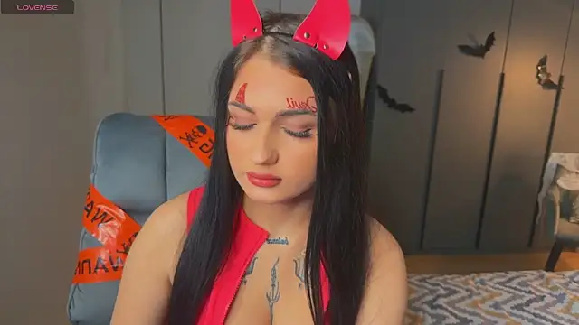 mygoddesshecate online show from October 30, 2025, 8:23 am