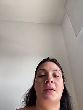 Danielaeliana online show from February 12, 2026, 5:34 pm