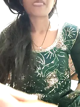 Snapshot of Komal0099 chatting on December 3, 2025, 3:40 am Komal0099 online show from December 3, 2025, 3:40 am