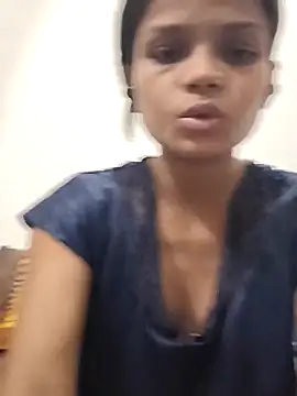 Snapshot of Komal0099 chatting on October 28, 2025, 3:44 pm Komal0099 online show from October 28, 2025, 3:44 pm