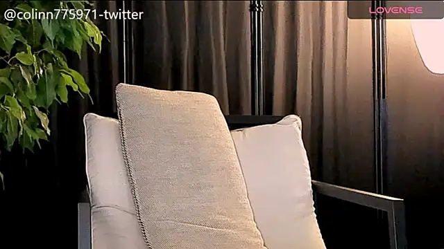 Snapshot of TalkingHead_0_ chatting on July 22, 2026, 6:21 pm TalkingHead 0 online show from July 22, 2026, 6:21 pm