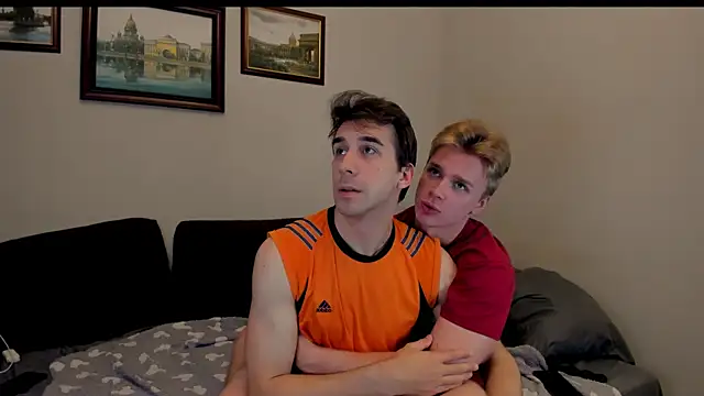 Snapshot of LawrenceMiles chatting on October 29, 2025, 8:19 pm LawrenceMiles online show from October 29, 2025, 8:19 pm