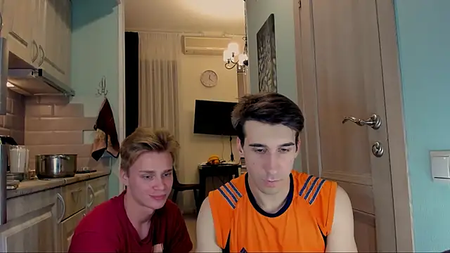 Snapshot of LawrenceMiles chatting on October 30, 2025, 8:39 pm LawrenceMiles online show from October 30, 2025, 8:39 pm