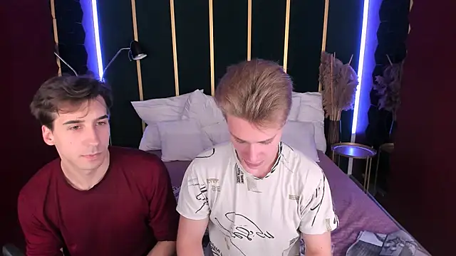 Snapshot of LawrenceMiles chatting on October 28, 2025, 8:30 pm LawrenceMiles online show from October 28, 2025, 8:30 pm