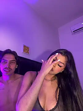 MiaSkylar online show from March 13, 2026, 5:01 am