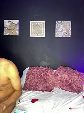 MiaSkylar online show from July 17, 2026, 9:39 am