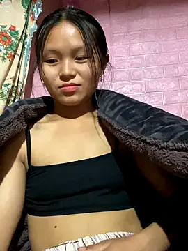 Snapshot of milo_bae chatting on November 27, 2025, 2:01 am milo bae online show from November 27, 2025, 2:01 am