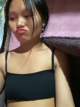 Snapshot of milo_bae chatting on December 5, 2025, 6:12 am milo bae online show from December 5, 2025, 6:12 am