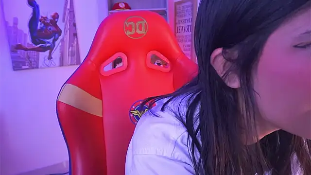 Lana Dreams  online show from March 19, 2026, 12:32 am