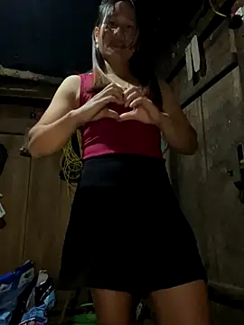 phungtiti online show from September 15, 2025, 3:56 pm