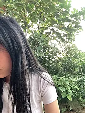 EmLy02 online show from October 18, 2025, 11:51 pm