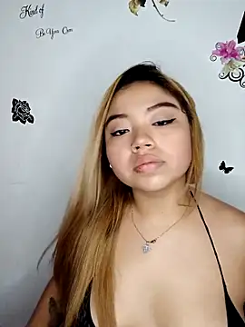 Emily  Hott online show from March 7, 2026, 1:12 am